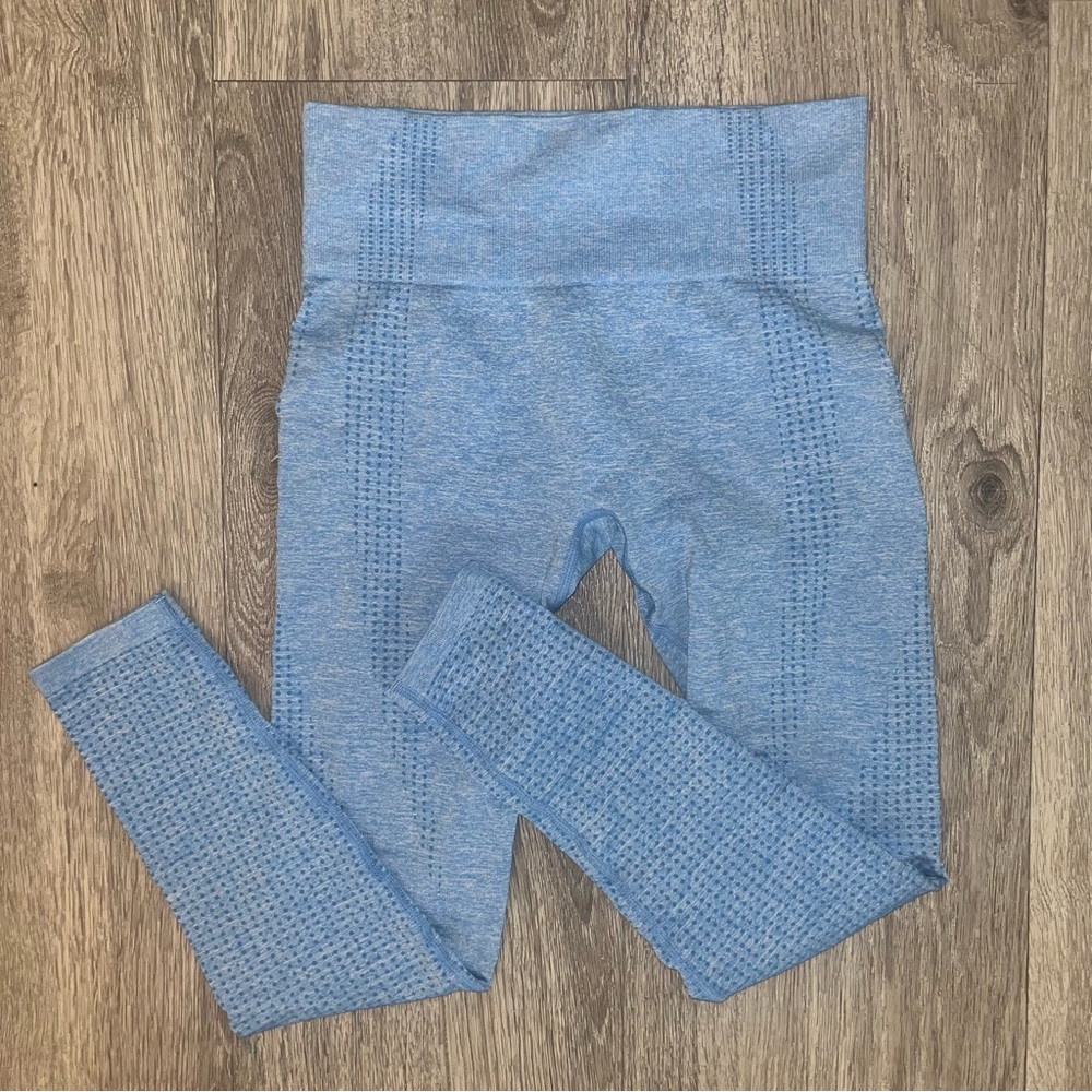 Blue workout leggings
